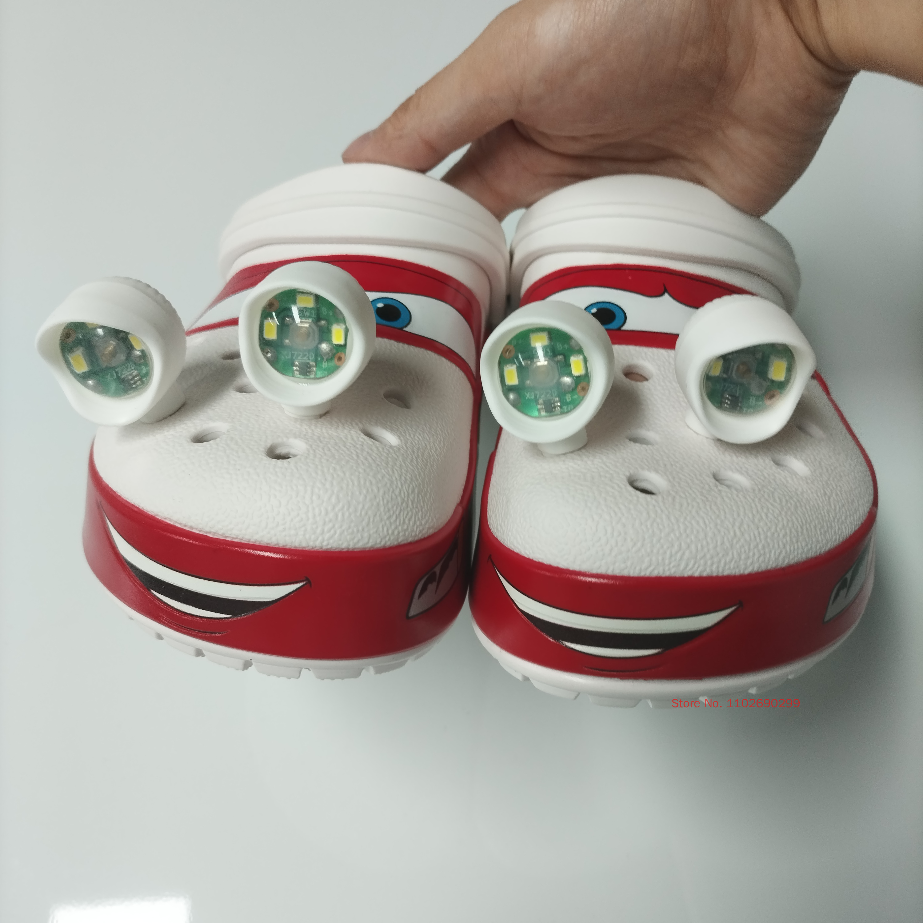 2026 Cartoon Slippers Waterpro - مراجعة Kids Outdoor Set وسعره