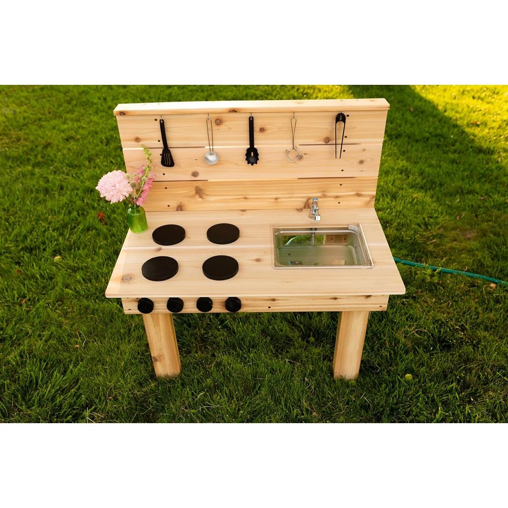 Noble Toys Mini Mud Kitchen wi - مراجعة Kids Outdoor Mud Table وسعره