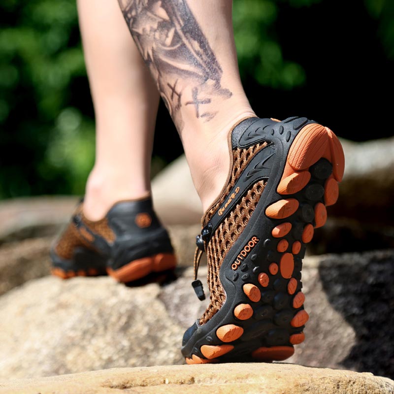 trekking mountain mens sports  - مراجعة Kids Outdoor Mud Table وسعره