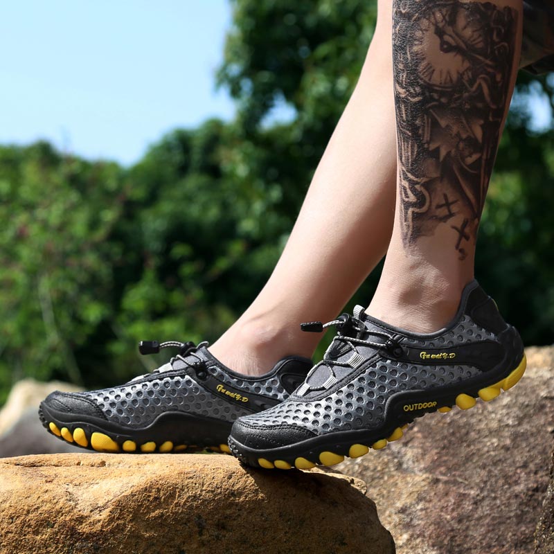 trekking mountain mens sports  - مراجعة Kids Outdoor Mud Table وسعره